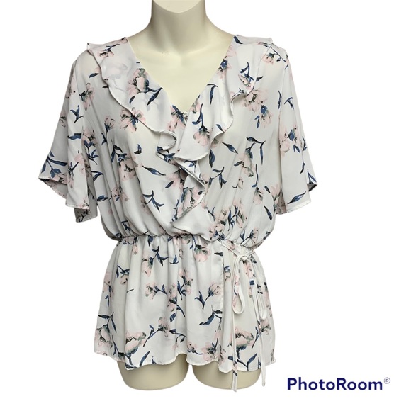 Sienna Sky Tops - Sienna Sky floral blouse size Large faux wrap top ruffle front side tie